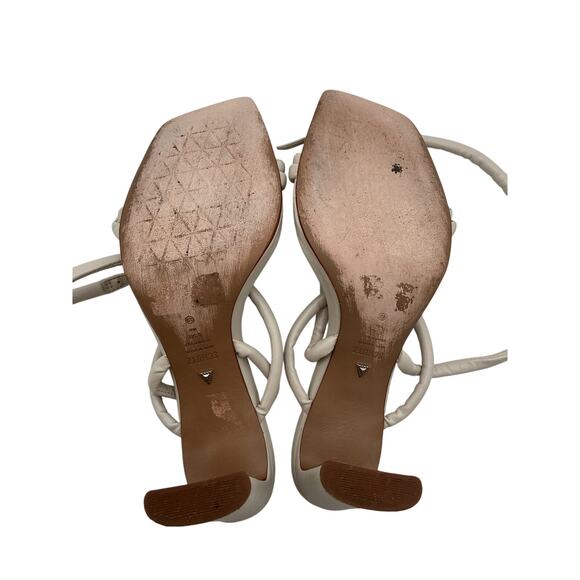 Schutz 'Nadia' Cream Leather Sandal Size 8.5 - Picture 6 of 7